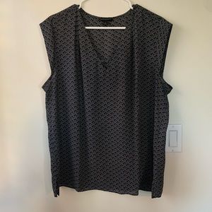 Banana republic sleeveless blouse